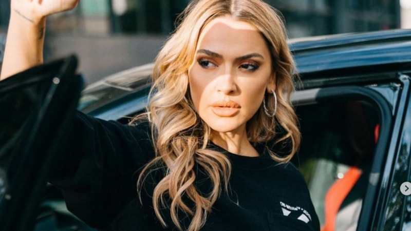 Hadise bayramı anne evinde geçiriyor! Karelerini sosyal medyadan yayınladı