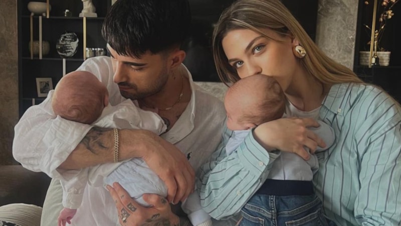 Yasemin Şefkatli ve İdo Tatlıses'ten bayram karesi geldi