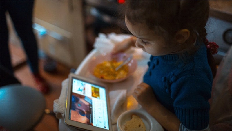 Felaket senaryosu: Ekran başında yemek yiyenin sonu böyle oluyor