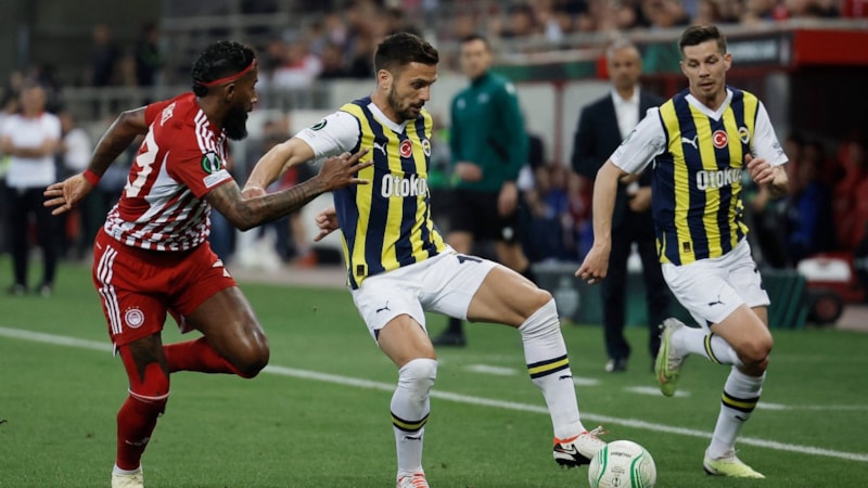Temsilcimiz Fenerbahçe, Olympiakos'a yenildi