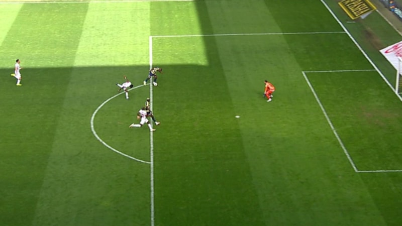 Yabancı VAR hakeminden ilk karar! Ankaragücü'nün golü iptal oldu