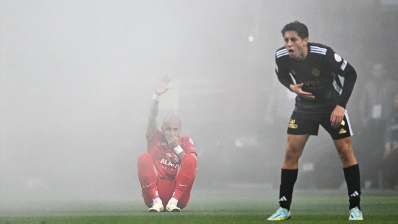 Çorum FK, Altay'ı üç golle geçti! Yangın söndürme tüpü sıktılar