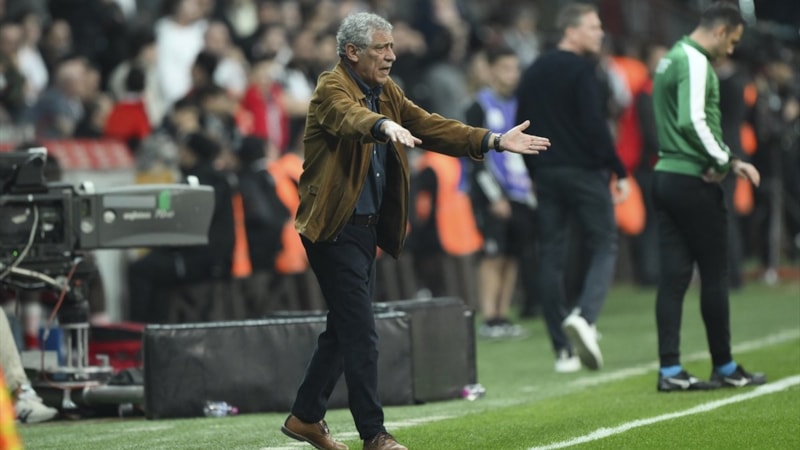 Fernando Santos: İstifayı düşünmüyorum