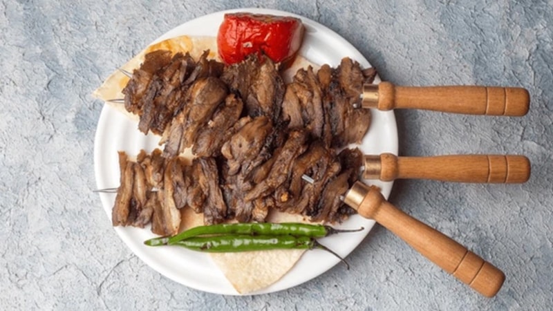 Dünyanın en iyi kuzu etli yemekleri belli oldu! Bakın Cağ Kebabı zirveyi kime kaptırmış…