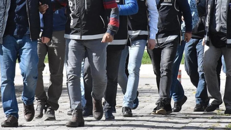 Afyonkarahisar'da uyuşturucu ve terör operasyonu: 143 kişi yakalandı