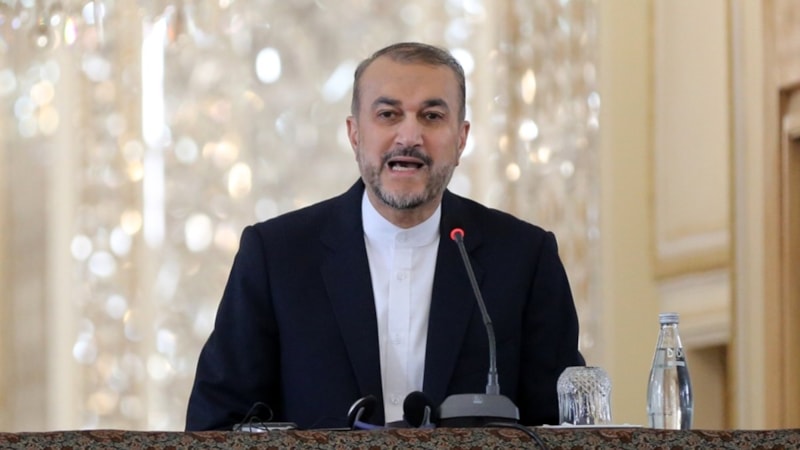 İran, İsrail'e saldırmadan önce ABD'ye bilgi verdiğini açıkladı