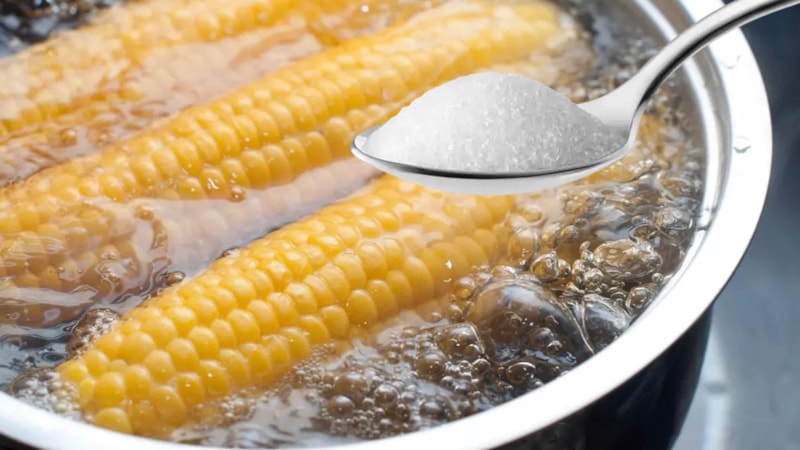 Tencereye 1 kaşık ekleyin, mısırınız sokak usulü olacak