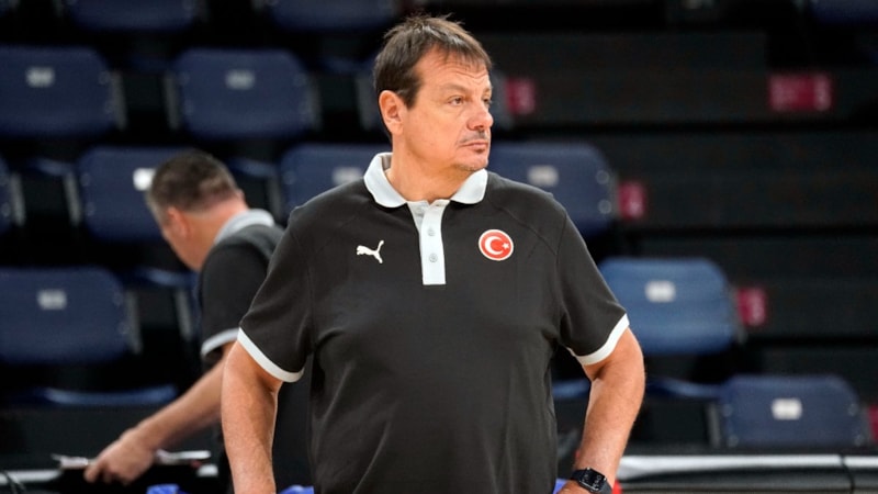 Ergin Ataman'ın babası İbrahim Nuray Ataman yaşamını yitirdi
