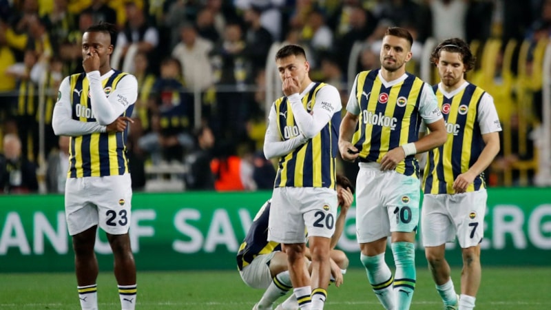 Temsilcimiz Fenerbahçe, Olympiakos'a elendi