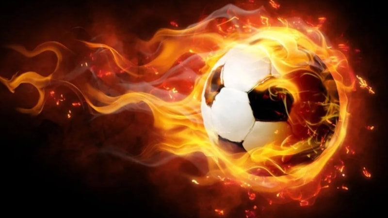 Fransa onu konuşuyor! Eski Trabzonsporlu kulüp tarihine geçti! Tam 12 gol...