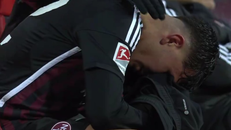 Can Uzun, oyundan çıktıktan sonra gözyaşlarını tutamadı