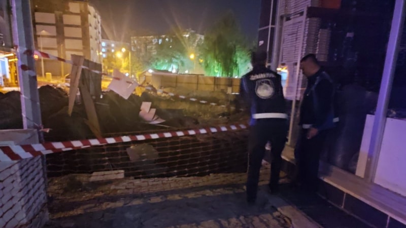 Adıyaman'da toprak kaymasının olduğu alanda önlemler alındı