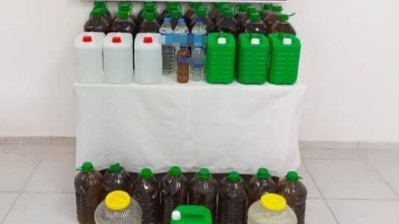 Balıkesir’in Erdek ilçesinde kaçak alkol ve sahte zeytinyağı üretenlere operasyon