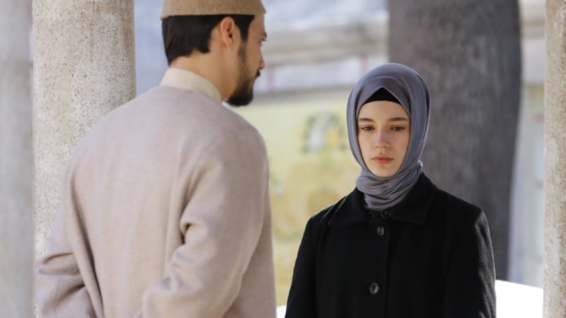 22 Nisan reyting sonuçları: Kızıl Goncalar dizisi reytingleri sildi süpürdü