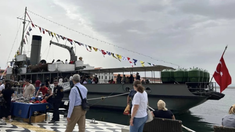 TCG Nusret Müze Gemisi, İzmir'de halkın ziyaretine açıldı