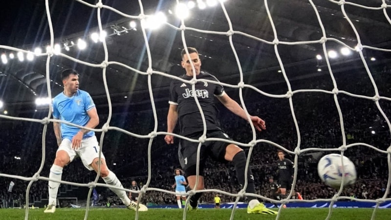 Juventus, Lazio'ya yenilmesine rağmen finale yükseldi