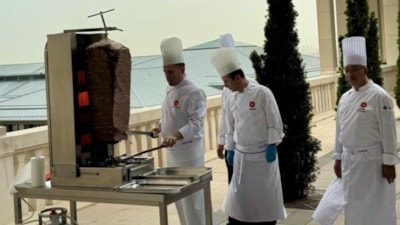 Cumhurbaşkanı Erdoğan'dan Steinmeier'e Külliye'de döner ikramı