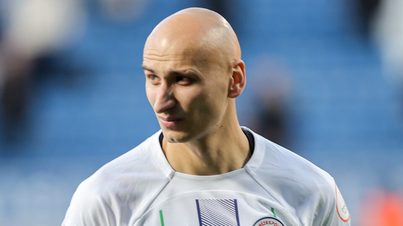 Rizespor'da sakatlanan Jonjo Shelvey'in tedavisine başlandı