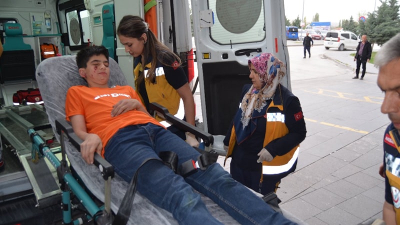 Aksaray'da 12 yaşındaki çocuğa arkadaşının köpeği saldırdı