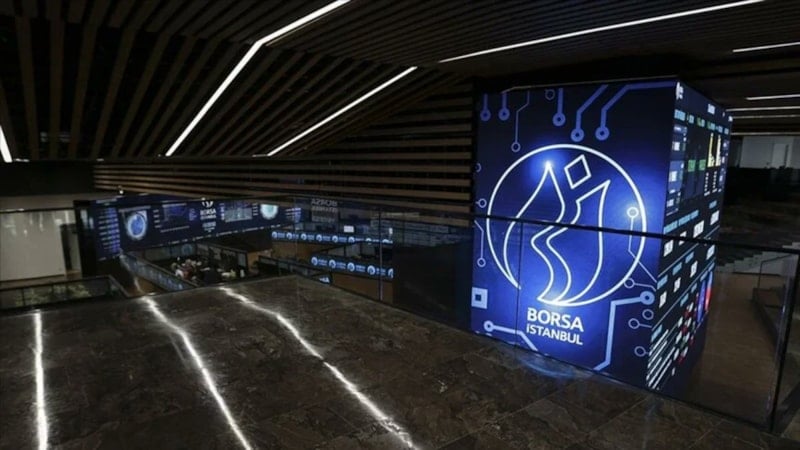 Borsa İstanbul'da günün ilk yarısında rekor: 9.907,38 puan