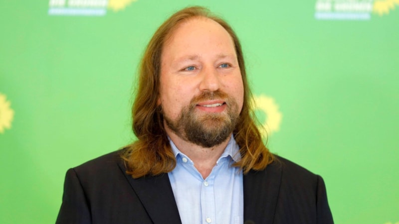 Alman meclis üyesi Hofreiter: Ermenistan'ın üyeliği AB'nin çıkarınadır