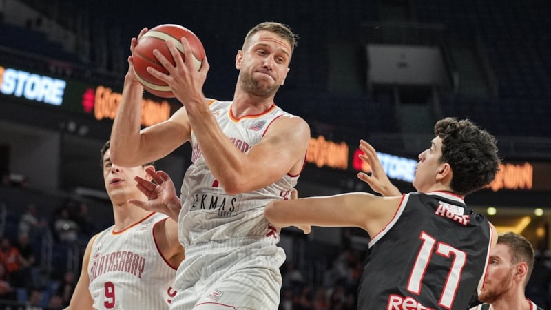 Galatasaray'dan Samsunspor'a 44 sayı fark!