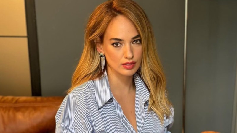 Seda Bakan da Yıldız Tilbe'ye uydu: Dişsiz fotoğrafını paylaştı