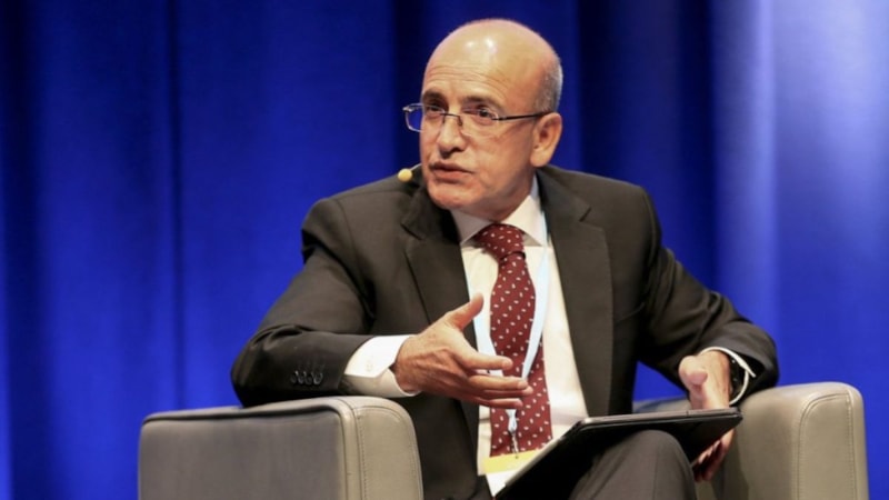 Bakan Şimşek, İslam Kalkınma Bankası toplantıları için Suudi Arabistan'a gitti