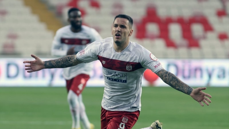 Sivasspor, yenilmezlik serisini 4 maça çıkarttı