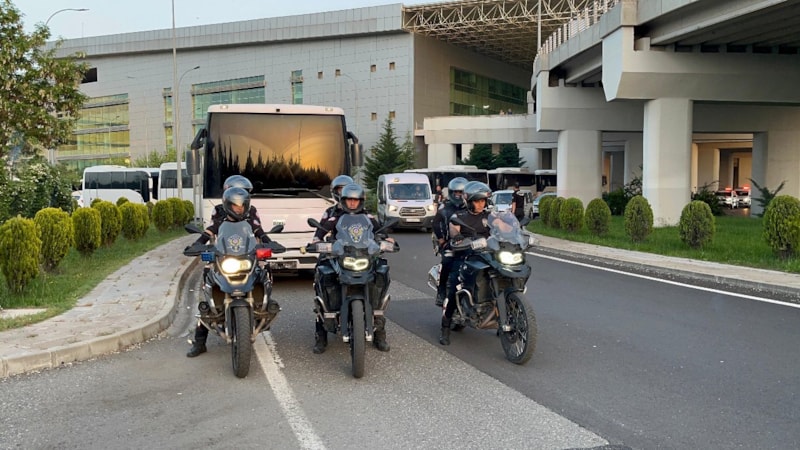 Küme düşen Bursaspor, güvenlik önlemleriyle Diyarbakır'da