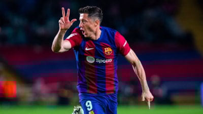 Barcelona, Valencia'yı geriden gelerek yendi