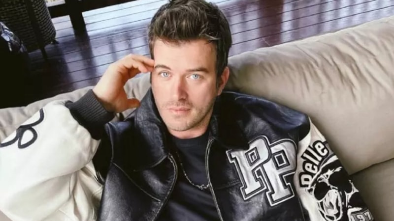 Kıvanç Tatlıtuğ oğluyla kumsalda dans ettiği anları paylaştı! Baba oğula yorum yağdı