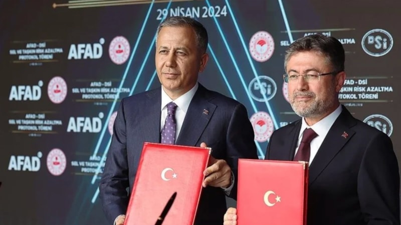 Taşkınla mücadele için DSİ, 5 bin 800 ağır iş makinesine sahip