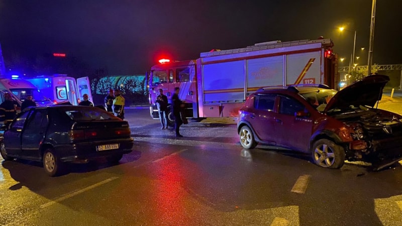 Ordu'da otomobiller çarpıştı: 1'i ağır 5 yaralı