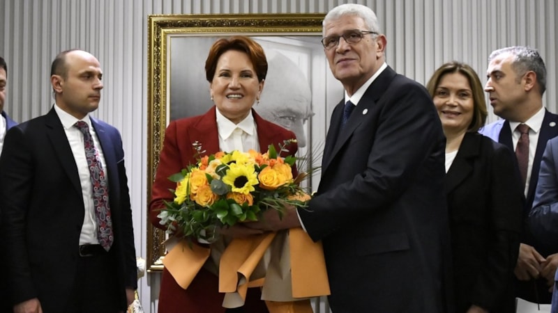 İyi Parti’de Meral Akşener görevini Müsavat Dervişoğlu’na devretti