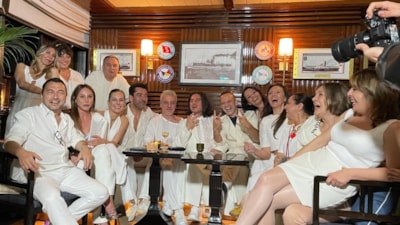 Ezel ekibi yıllar sonra bir arada