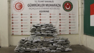 Gümrük Muhafaza ekiplerinden uyuşturucu operasyonu: 1 ayda 445 kilogram madde ele geçirildi
