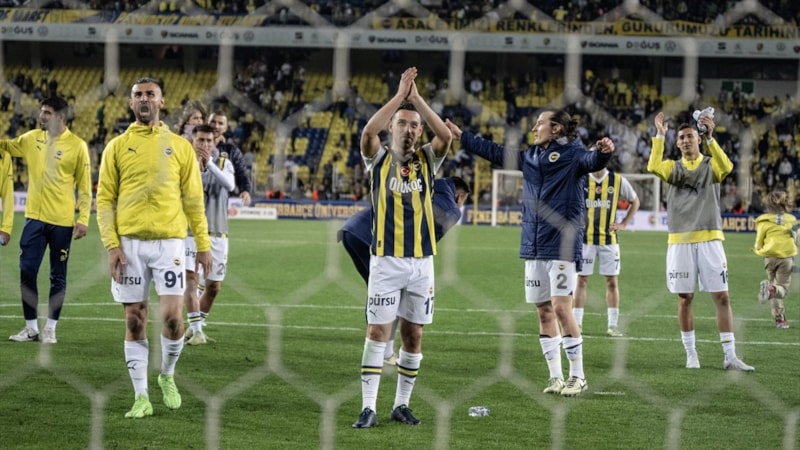 Fenerbahçe'nin Konyaspor maçı kamp kadrosu duyuruldu