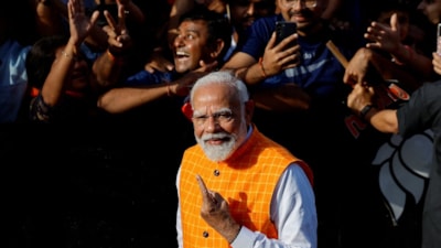 Hindistan Başbakanı Modi oy kullandı: Dış güçler, seçime müdahale ediyor