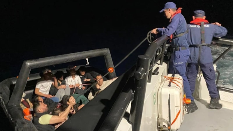 İzmir sularında can pazarı: 47 göçmen kurtarıldı