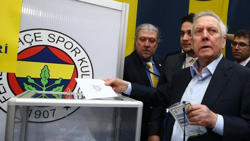 Aziz Yıldırım'dan adaylık açıklaması!