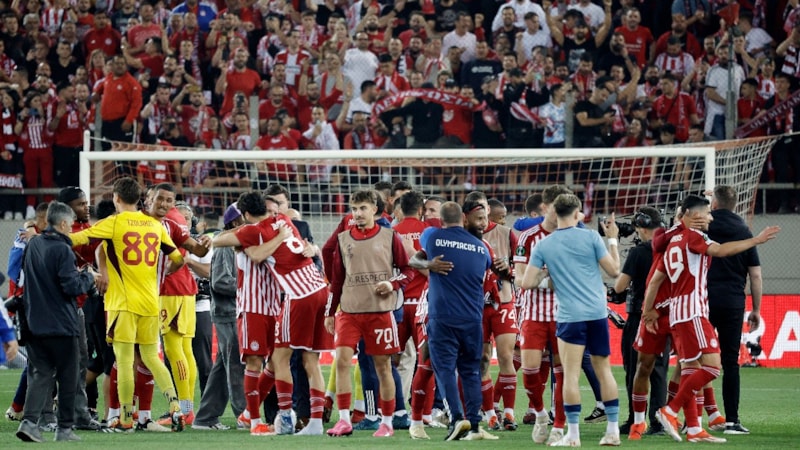 Fenerbahçe’yi eleyen Olympiakos, Konferans Ligi’nde finalde