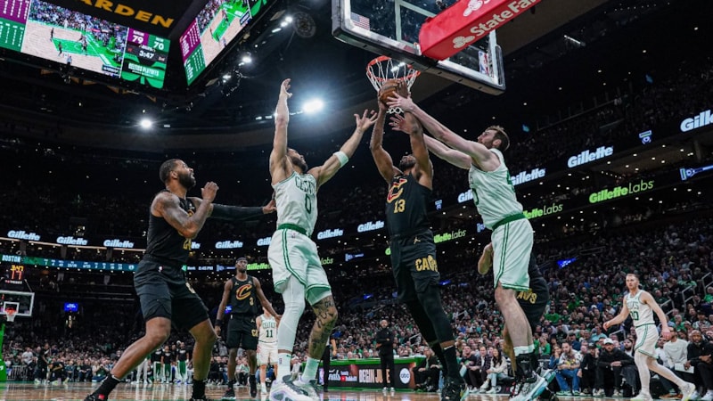 Cleveland Cavaliers ve Dallas Mavericks, konferans yarı final serisini 1-1'e getirdi