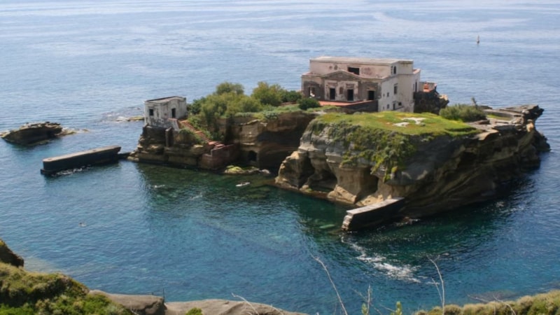 O ada dünyanın en lanetli adası! Yaşayan herkesin sonunun aynı olduğu ada bakın neredeymiş…