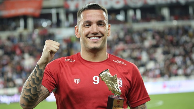 Sivasspor, Rey Manaj için en az 15 milyon euro bekliyor