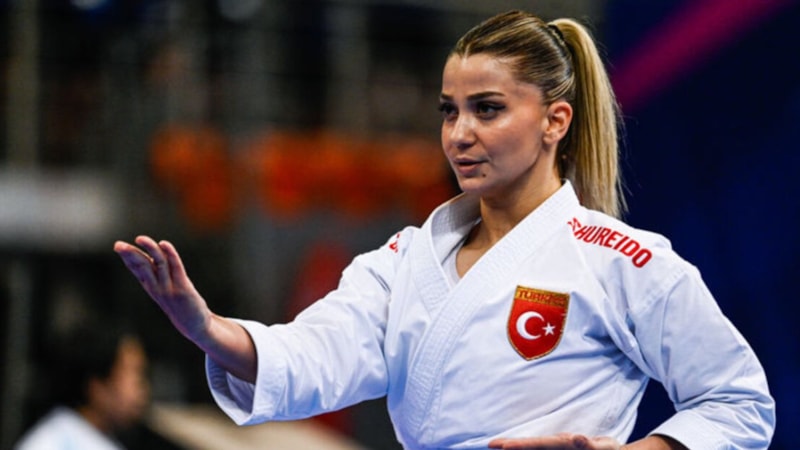 Milli karateciler Ali Sofuoğlu ve Dilara Bozan, Avrupa şampiyonu oldu