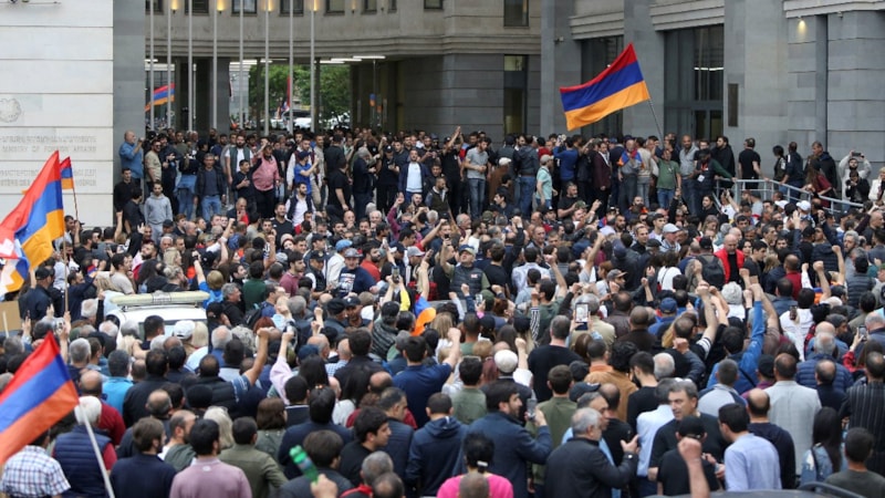 Ermenistan'da sivil itaatsizlik eylemi: Gözaltılar var