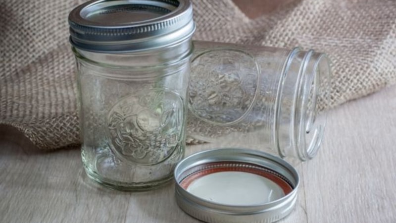 Boş kavanozun içine koyup 1 gün bekletin, yıkadığınız halde çıkmayan o kötü kokulara veda edin…