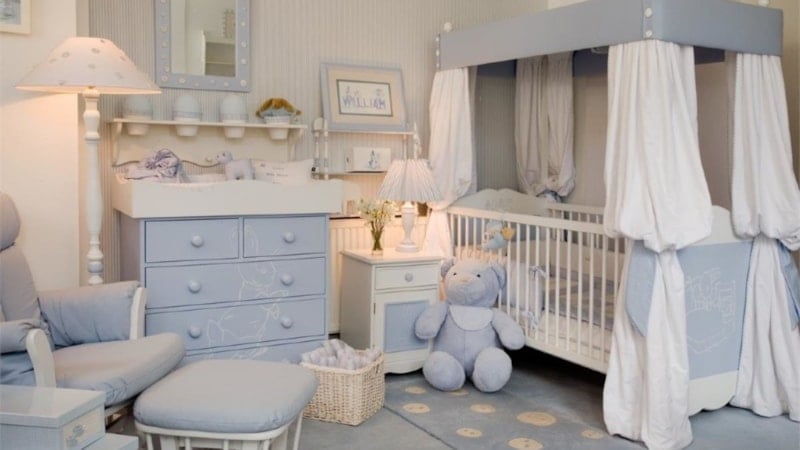 Bebek odasında hayvan figürleri caiz midir? Meleklere engel olur mu?