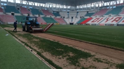Diyarbakır Stadyumu'nda çimler yenileniyor
